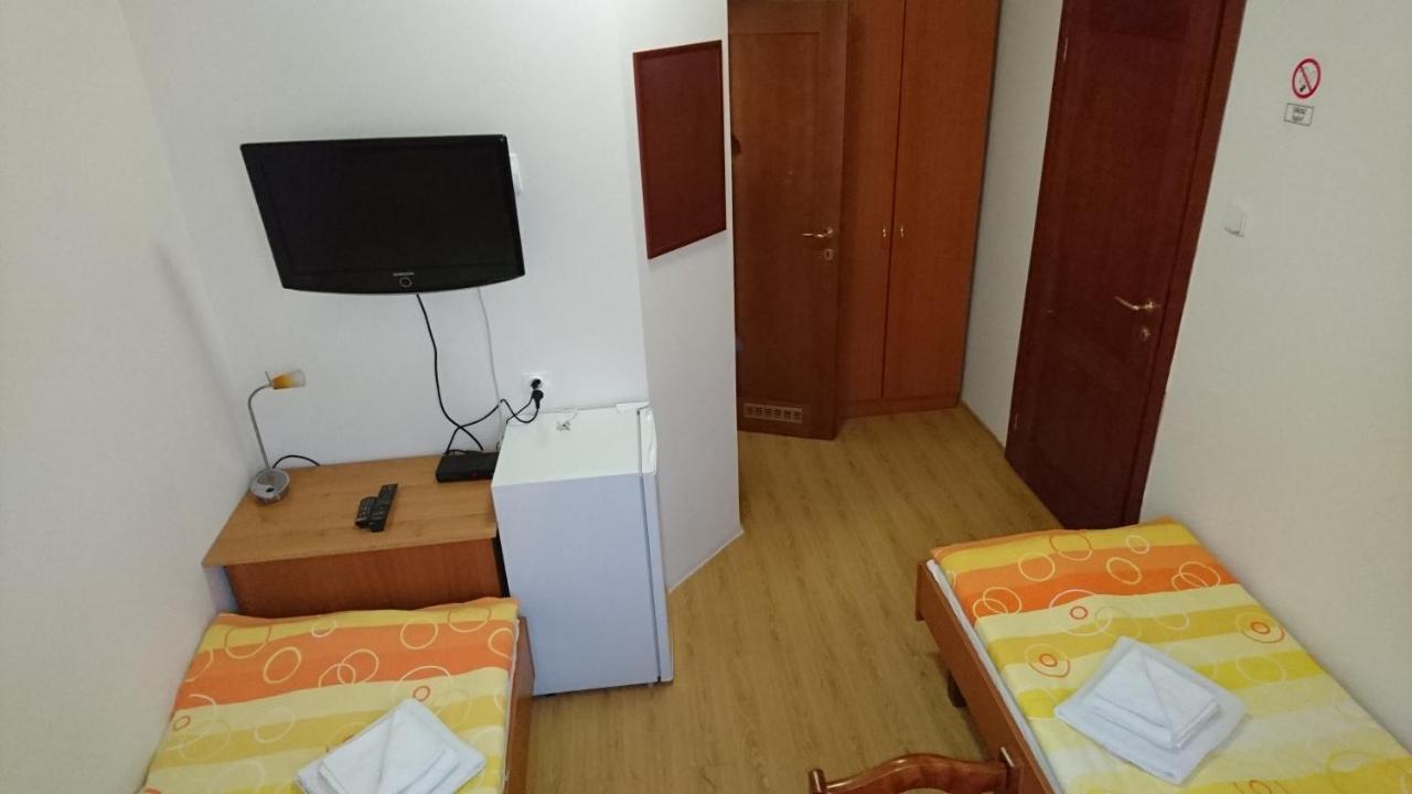 Ubytovna A Penzion Tavros Žilina Exterior foto